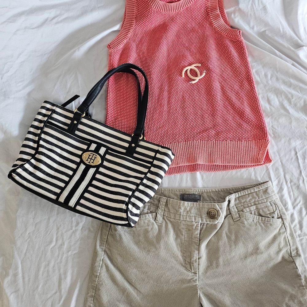 Tommy Bahama Pink Crew Neck Sweater